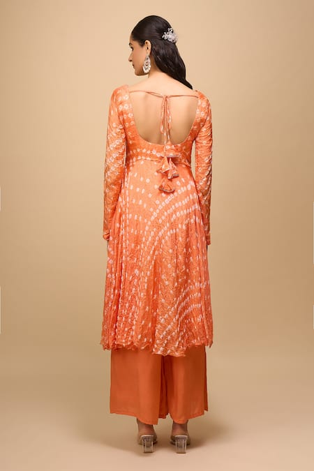 Shop Naintara Bajaj Orange Silk Square Neck Printed Anarkali Set at Aza Fashions Shop_Naintara Bajaj_Orange Silk Square Neck Printed Anarkali Set _at_Aza_Fashions