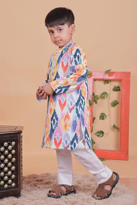 Buy_Turqidz By Shweta Aggarwal_Multi Color Cotton Embroidery Hand Kurta Set _Online_at_Aza_Fashions