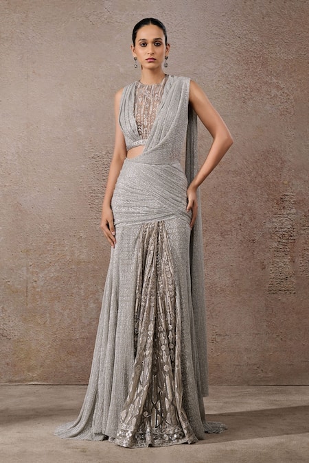 Tarun Tahiliani Signature Embroidered Pre-Draped Saree & Blouse Set 