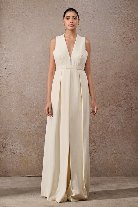 Buy_Tarun Tahiliani_Ivory Open Neck Floral Hand Embroidered Cape 