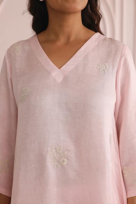 Charu Makkar_Pink Linen, Satin, Organza Embroidery V-neck Designer Kurta Set_at_Aza_Fashions