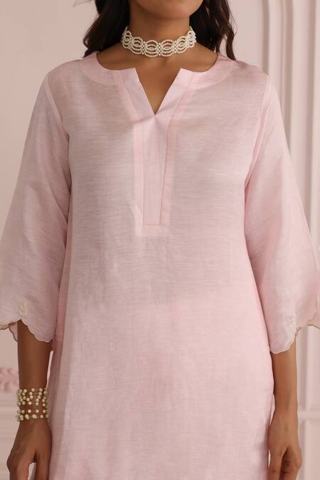 Charu Makkar Pink Linen, Satin Split V-neck Kurta And Pant Set Online at Aza Fashions Charu Makkar_Pink Linen, Satin Split V-neck Kurta And Pant Set _Online_at_Aza_Fashions