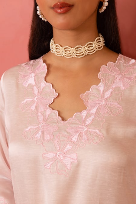 Shop Charu Makkar Pink Linen, Satin, Organza Embroidery V-neck Rosette Kurta Set Online at Aza Fashions Shop_Charu Makkar_Pink Linen, Satin, Organza Embroidery V-neck Rosette Kurta Set _Online_at_Aza_Fashions