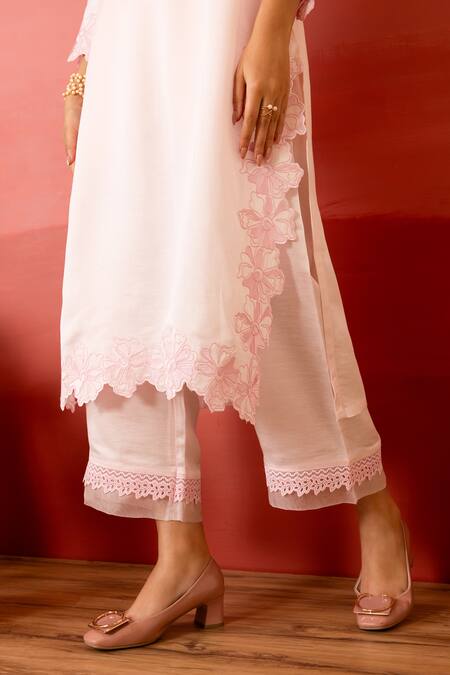 Charu Makkar Pink Linen, Satin, Organza Embroidery V-neck Rosette Kurta Set at Aza Fashions Charu Makkar_Pink Linen, Satin, Organza Embroidery V-neck Rosette Kurta Set _at_Aza_Fashions