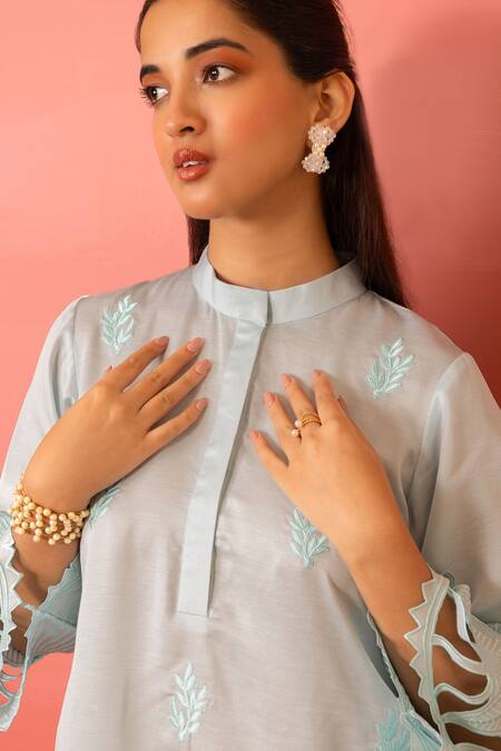 Charu Makkar Blue Linen, Satin Embroidery Mandarin Collar Luna Kurta With Pant at Aza Fashions Charu Makkar_Blue Linen, Satin Embroidery Mandarin Collar Luna Kurta With Pant _at_Aza_Fashions