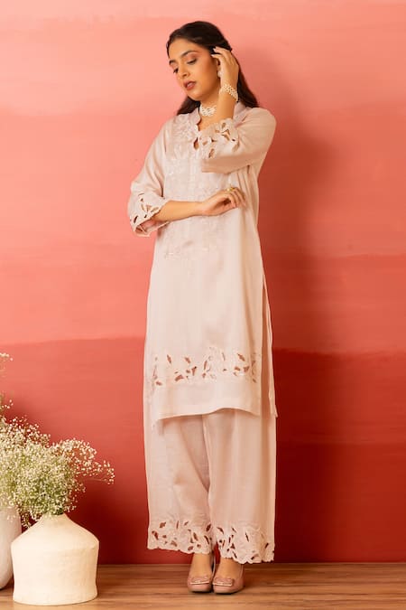 Shop Charu Makkar Peach Linen, Satin, Organza Cut Work Split V-neck Designer Kurta Set Online at Aza Fashions Shop_Charu Makkar_Peach Linen, Satin, Organza Cut Work Split V-neck Designer Kurta Set _Online_at_Aza_Fashions