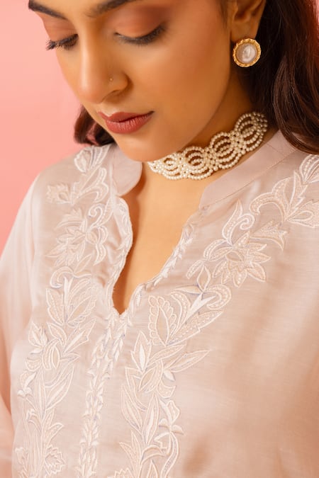 Shop Charu Makkar Peach Linen, Satin, Organza Cut Work Split V-neck Designer Kurta Set Shop_Charu Makkar_Peach Linen, Satin, Organza Cut Work Split V-neck Designer Kurta Set