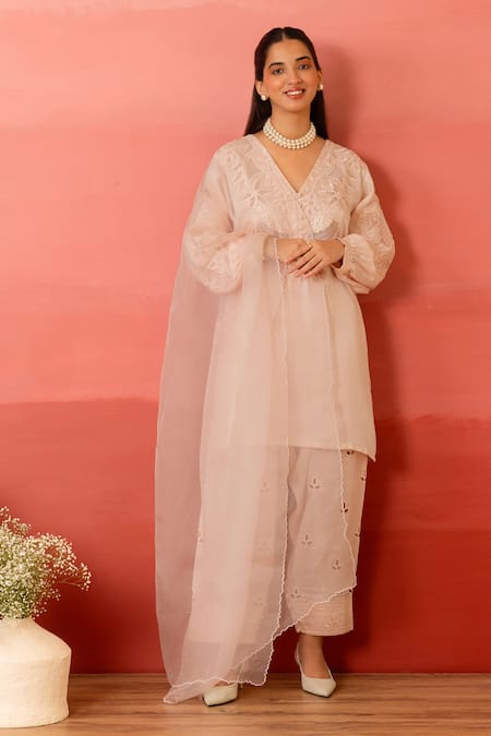Charu Makkar Peach Linen, Satin, Organza Embroidery V-neck Floral Kurta Set 