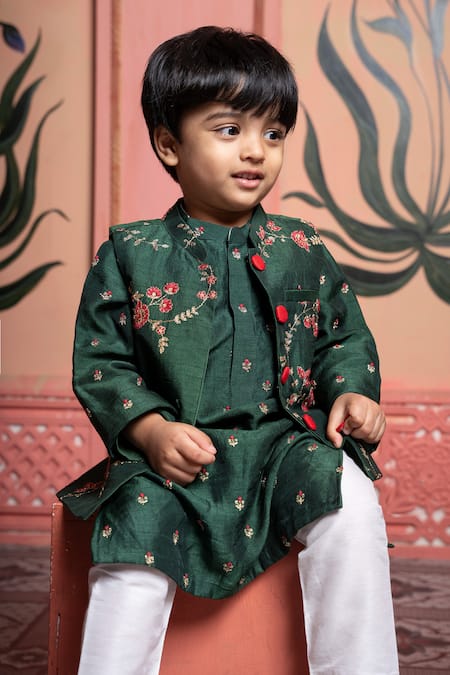 Kirti Agarwal - Pret N Couture_Green Silk, Cotton Embroidery Dark Kurta Set _Online_at_Aza_Fashions