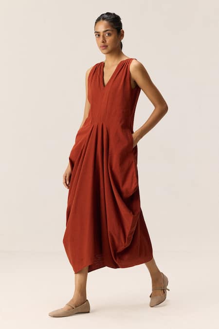 Shop Kharakapas Red Cotton V-neck Brick Muse Dress Online at Aza Fashions Shop_Kharakapas_Red Cotton V-neck Brick Muse Dress _Online_at_Aza_Fashions