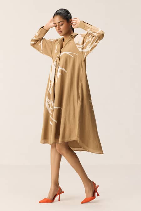 Buy Kharakapas Brown Cotton Mandarin Collar Designer Camel Dune Dress Online at Aza Fashions Buy_Kharakapas_Brown Cotton Mandarin Collar Designer Camel Dune Dress _Online_at_Aza_Fashions