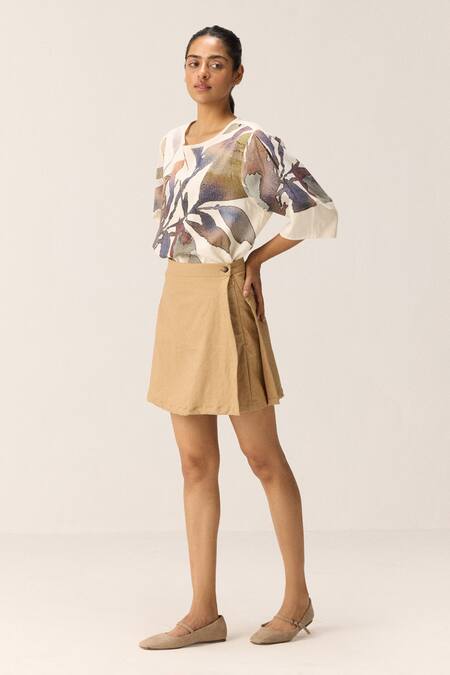 Buy Kharakapas Off White Cotton Round Neck Thistle Mul Top Online at Aza Fashions Buy_Kharakapas_Off White Cotton Round Neck Thistle Mul Top _Online_at_Aza_Fashions