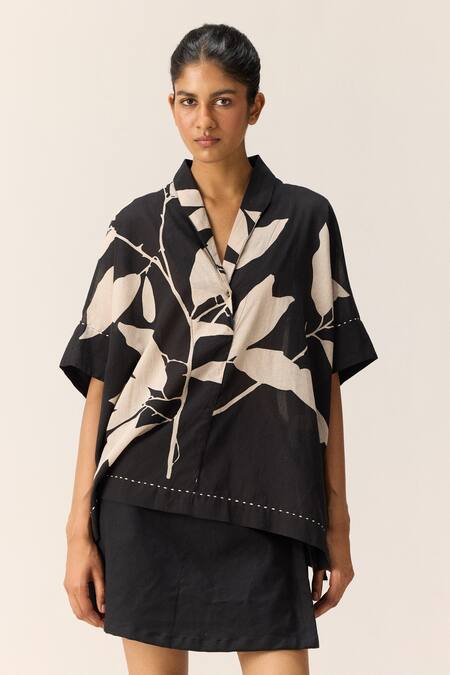 Shop Kharakapas Off White Cotton Collared Zinnia And Black Top Online at Aza Fashions Shop_Kharakapas_Off White Cotton Collared Zinnia And Black Top _Online_at_Aza_Fashions