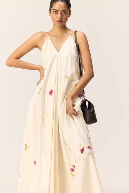 Shop Kharakapas Off White Cotton V-neck Chalky Blooms Dress Online at Aza Fashions Shop_Kharakapas_Off White Cotton V-neck Chalky Blooms Dress _Online_at_Aza_Fashions