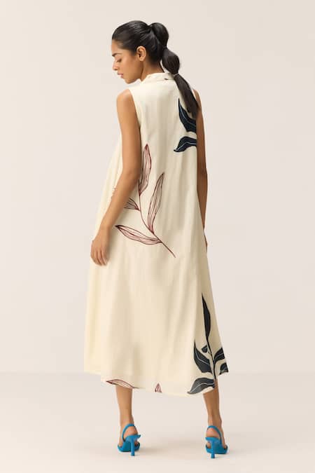 Shop Kharakapas Off White Cotton V-neck Magnolia Dress at Aza Fashions Shop_Kharakapas_Off White Cotton V-neck Magnolia Dress _at_Aza_Fashions