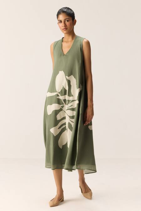 Kharakapas Green Cotton V-neck Faded Herb Dress Online at Aza Fashions Kharakapas_Green Cotton V-neck Faded Herb Dress _Online_at_Aza_Fashions