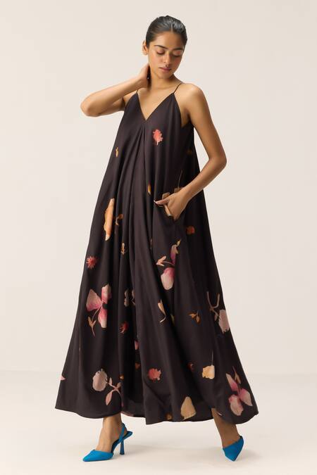 Kharakapas Charcoal Cotton V-neck Floral Maxi Dress Online at Aza Fashions Kharakapas_Charcoal Cotton V-neck Floral Maxi Dress _Online_at_Aza_Fashions