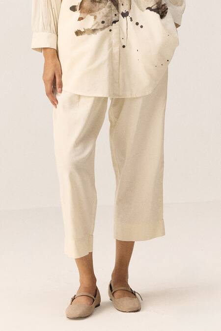 Kharakapas Off White Cotton Collared Sunpetal Shirt And Pant Co-ord Set Online at Aza Fashions Kharakapas_Off White Cotton Collared Sunpetal Shirt And Pant Co-ord Set _Online_at_Aza_Fashions