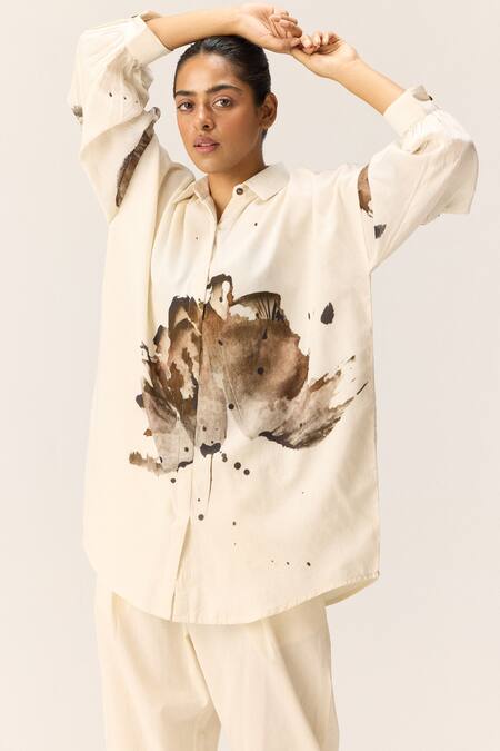 Buy Kharakapas Off White Cotton Collared Sunpetal Shirt And Pant Co-ord Set Buy_Kharakapas_Off White Cotton Collared Sunpetal Shirt And Pant Co-ord Set