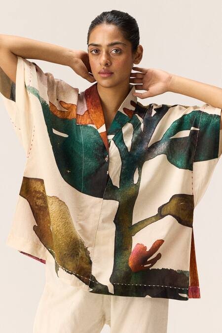 Buy Kharakapas Off White Collared Floral Wash Top Online at Aza Fashions Buy_Kharakapas_Off White Collared Floral Wash Top _Online_at_Aza_Fashions