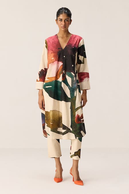 Kharakapas Flora Splash Kurta Set 