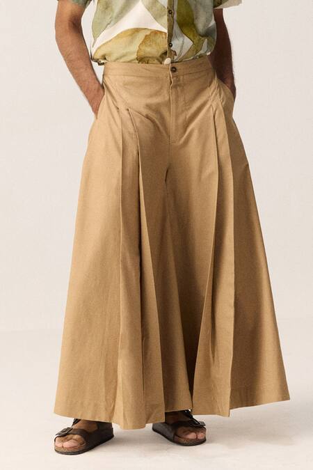 Buy Kharakapas Beige Oxford, Cotton Pleated Flared Pants Online at Aza Fashions Buy_Kharakapas_Beige Oxford, Cotton Pleated Flared Pants _Online_at_Aza_Fashions