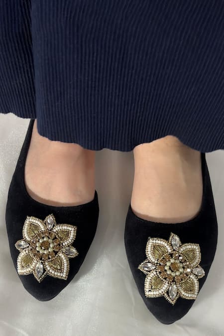 Sandalwali Black Beads Atifa Ballerina Sandals 