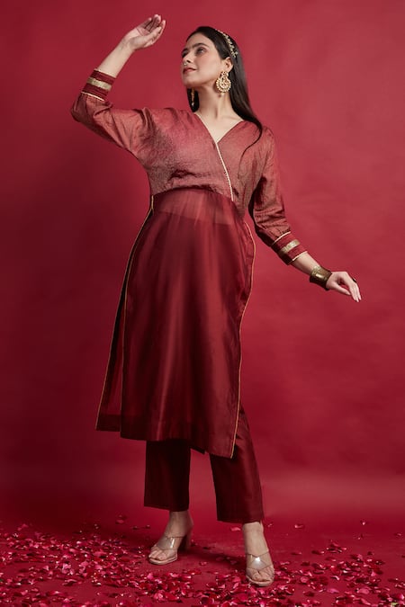 Buy Vinusto Maroon Chanderi Zari, Embroidery Open Neck High Slit Kurta And Pants Set Buy_Vinusto_Maroon Chanderi Zari, Embroidery Open Neck High Slit Kurta And Pants Set