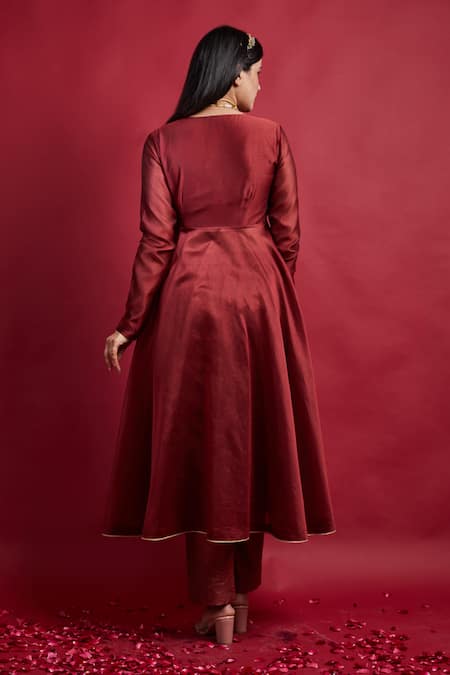 Shop Vinusto Maroon , Cotton Tassels, Lace V-neck Flared Anarkali And Pant Set at Aza Fashions Shop_Vinusto_Maroon , Cotton Tassels, Lace V-neck Flared Anarkali And Pant Set _at_Aza_Fashions