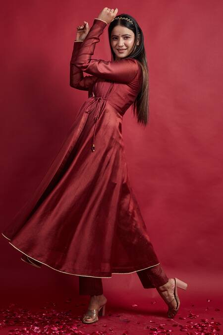 Shop Vinusto Maroon , Cotton Tassels, Lace V-neck Flared Anarkali And Pant Set Shop_Vinusto_Maroon , Cotton Tassels, Lace V-neck Flared Anarkali And Pant Set