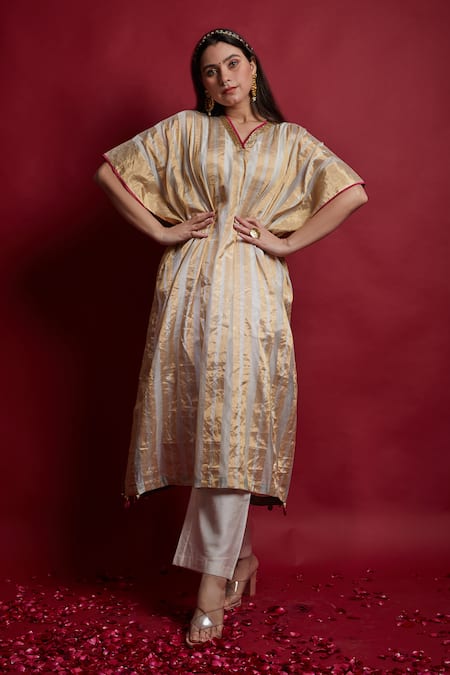 Vinusto Gold Zari Stripe Kaftan & Chanderi Pants Set 