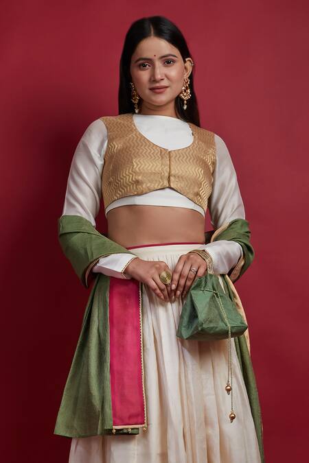 Vinusto Ivory Chanderi Stones High Neck, Collared Gold Lehenga Set at Aza Fashions Vinusto_Ivory Chanderi Stones High Neck, Collared Gold Lehenga Set _at_Aza_Fashions