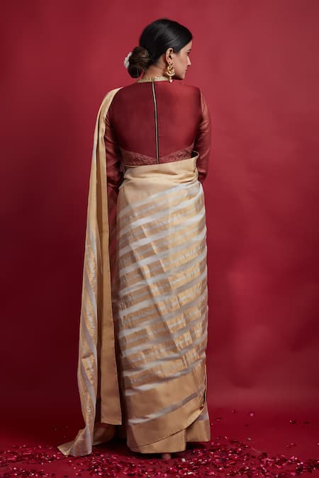 Shop Vinusto Gold Chanderi Zari, Embroidery, Cut Work Round Neck Stripe Saree With Blouse at Aza Fashions Shop_Vinusto_Gold Chanderi Zari, Embroidery, Cut Work Round Neck Stripe Saree With Blouse _at_Aza_Fashions