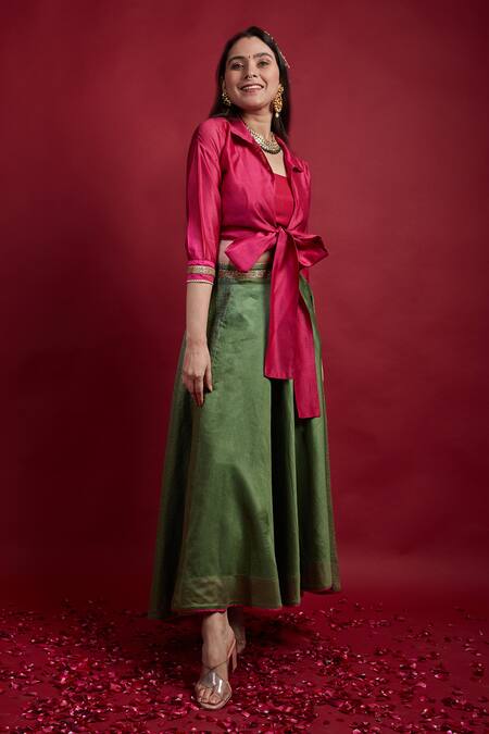 Vinusto Olive Green , Silk Embroidery, Lace And Pink Fusion Lehenga Set Online at Aza Fashions Vinusto_Olive Green , Silk Embroidery, Lace And Pink Fusion Lehenga Set _Online_at_Aza_Fashions