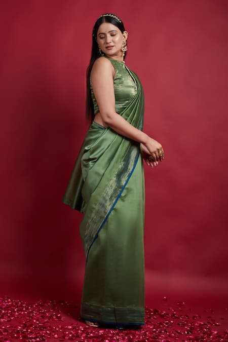 Vinusto Olive Green Chanderi Zari Halter Neck Handwoven Saree Set Online at Aza Fashions Vinusto_Olive Green Chanderi Zari Halter Neck Handwoven Saree Set _Online_at_Aza_Fashions