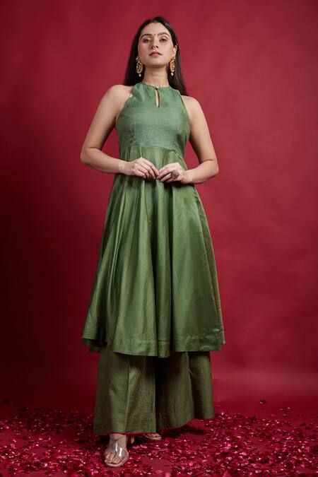 Buy_Vinusto_Olive Green Chanderi Zari Halter Neck Anarkali Kurta Set _Online_at_Aza_Fashions