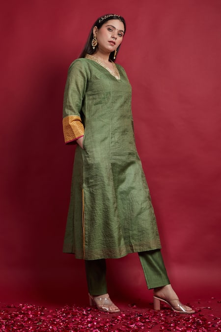 Shop Vinusto Olive Green , Silk Embroidery, Lace A-line Kurta And Pants Set Online at Aza Fashions Shop_Vinusto_Olive Green , Silk Embroidery, Lace A-line Kurta And Pants Set _Online_at_Aza_Fashions
