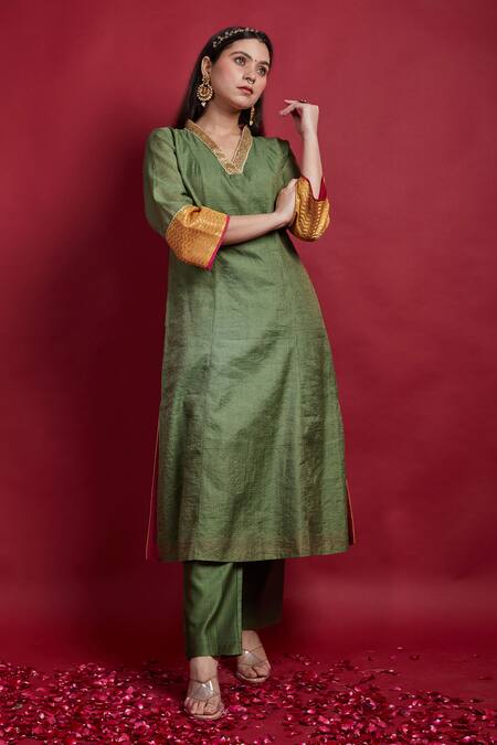 Vinusto Olive Green Chanderi Embroidery V-neck Kurta Set Online at Aza Fashions Vinusto_Olive Green Chanderi Embroidery V-neck Kurta Set _Online_at_Aza_Fashions