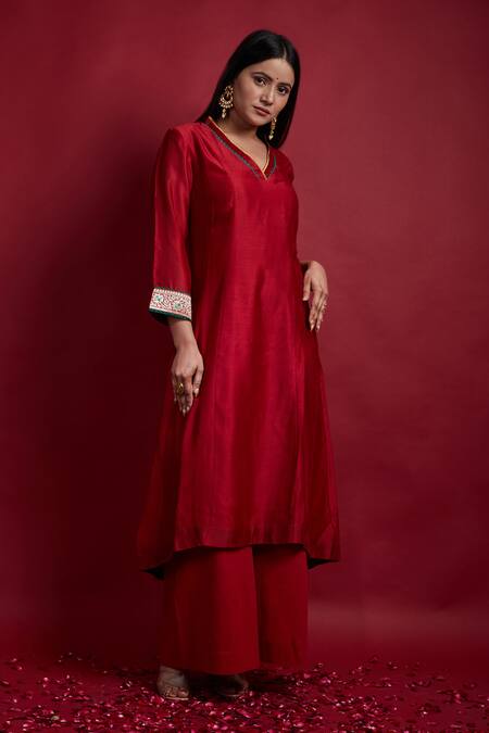 Shop_Vinusto_Red Chanderi, Cotton Lace V-neck Handwoven Kurta And Palazzo Set_Online_at_Aza_Fashions