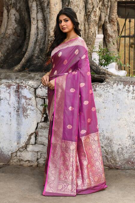 Buy_Naaritva India_Magenta Zari Handwoven Banarasi Saree With Running Blouse 