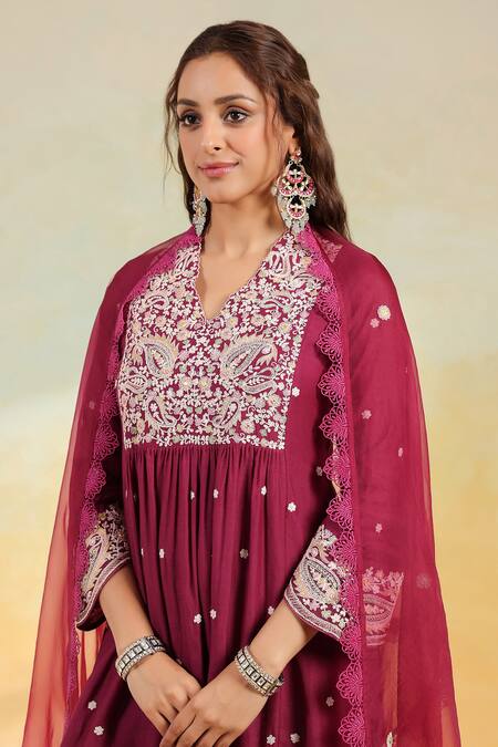 Label Niti Bothra_Wine Silk Embroidery V-neck Dori Paisley Kurta Set _Online_at_Aza_Fashions