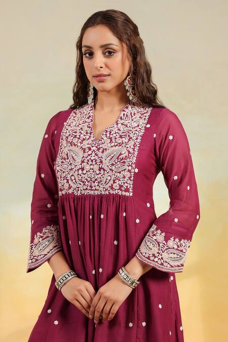 Buy_Label Niti Bothra_Wine Silk Embroidery V-neck Dori Paisley Kurta Set _Online_at_Aza_Fashions