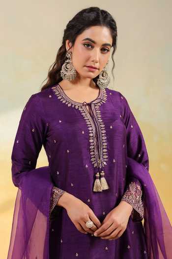 Buy_Label Niti Bothra_Purple Silk Embroidery, Tassels, Sequins Split V-neck Noor Farshi Kurta Set _Online_at_Aza_Fashions