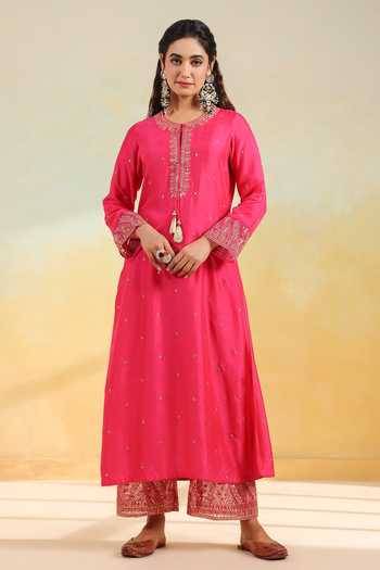 Buy_Label Niti Bothra_Pink Silk Embroidery, Metallic Thread, Sequins Round Neck, Noor Farshi Kurta Set 