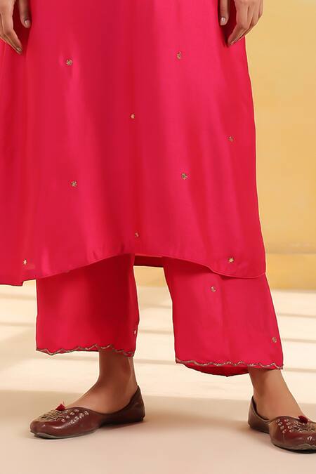 Label Niti Bothra_Pink Silk Embroidery Split V-neck Paisley Gota Patti Kurta Set _Online_at_Aza_Fashions