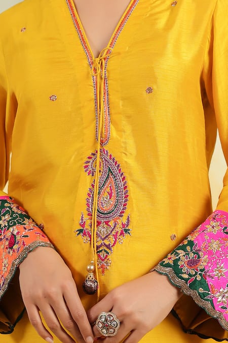 Label Niti Bothra_Yellow Silk Gota Patti, Embroidery, Sequins Split V-neck Paisley Kurta Set _at_Aza_Fashions