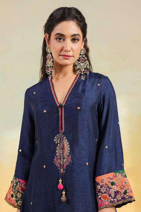 Buy_Label Niti Bothra_Blue Silk Gota Patti, Embroidery, Sequins, Stones V-neck Electric Kurta Set 