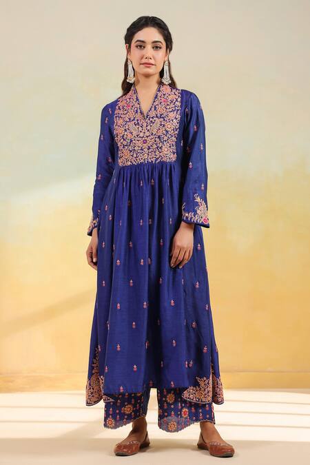 Label Niti Bothra_Blue Silk Embroidery, Sequins V-neck Electric Kairi Buta Jaal Set _Online_at_Aza_Fashions