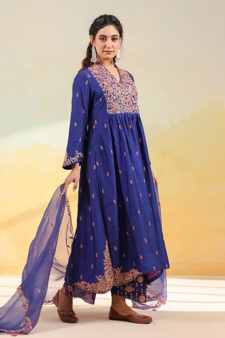 Buy_Label Niti Bothra_Blue Silk Embroidery, Sequins V-neck Electric Kairi Buta Jaal Set _Online_at_Aza_Fashions