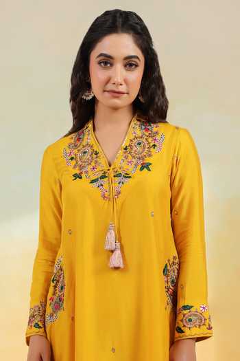 Buy_Label Niti Bothra_Mustard Silk Embroidery, Zari, Gota Patti Split Zardozi Paisley Pocket Set _Online_at_Aza_Fashions